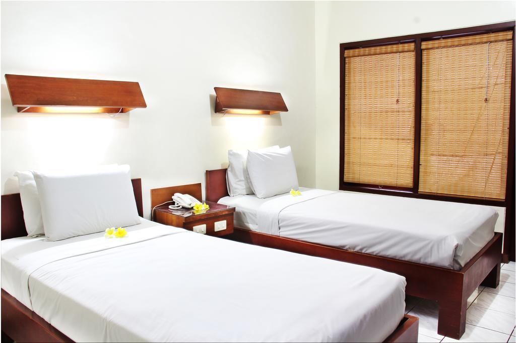 Paradiso Beach Inn Kuta Lombok Exterior foto