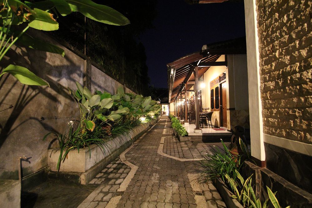 Paradiso Beach Inn Kuta Lombok Exterior foto