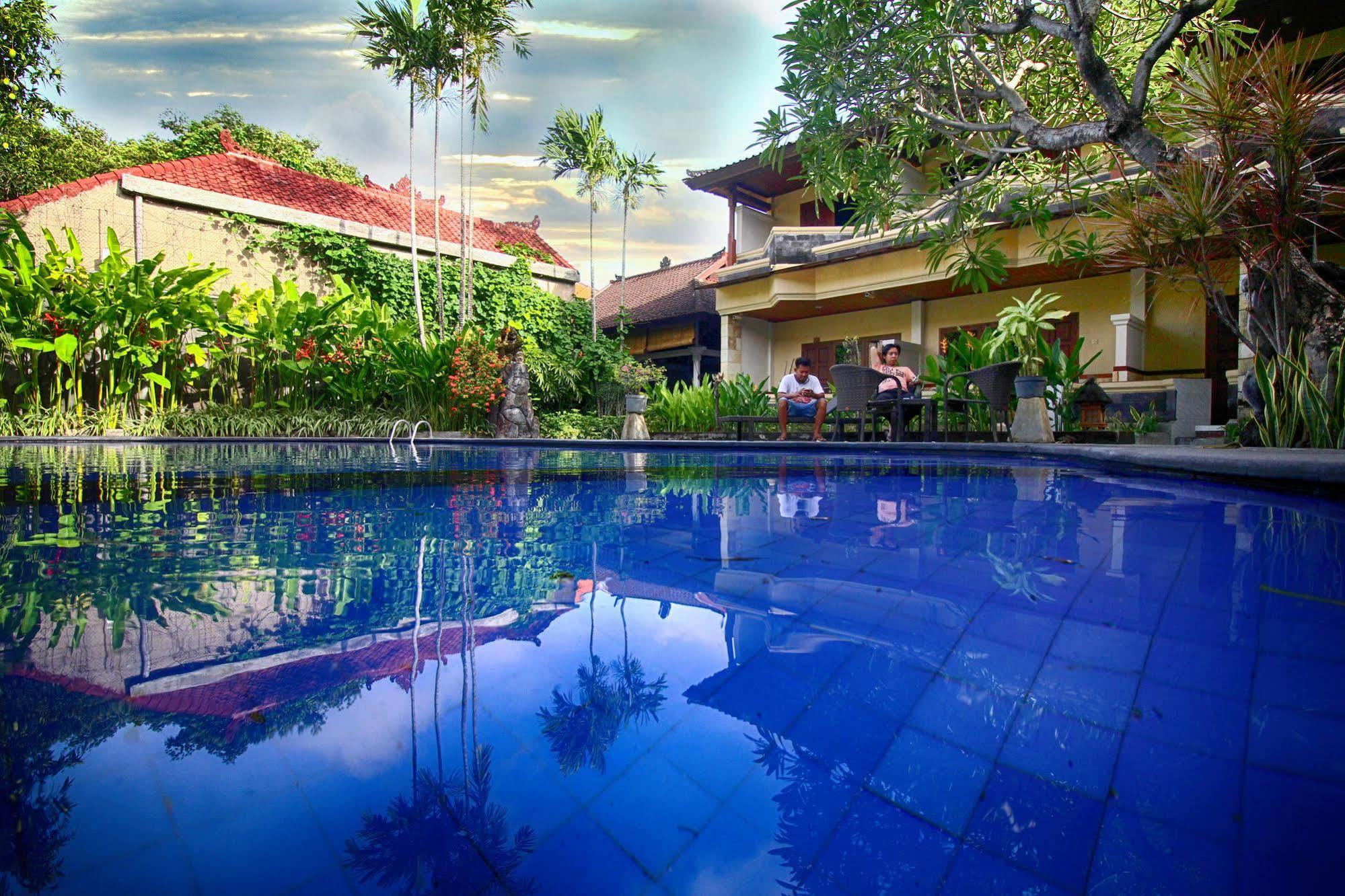 Paradiso Beach Inn Kuta Lombok Exterior foto